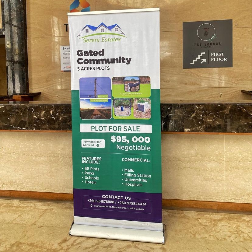 Roll-up stand banner